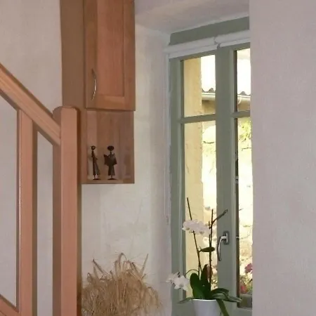 Issoire, 3 Pieces, 4 Personnes - Fr-1-630-298 *
